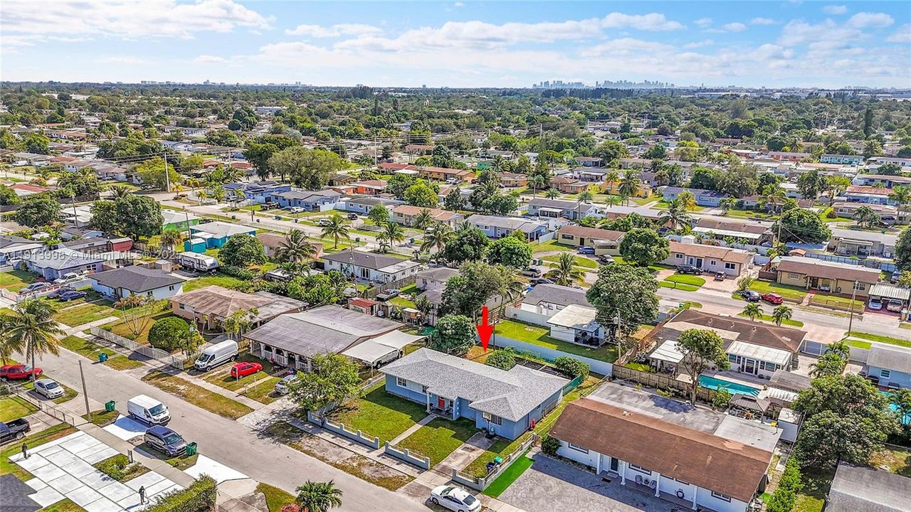 待售: $585,000 (4 贝兹, 2 浴室, 1718 平方英尺)