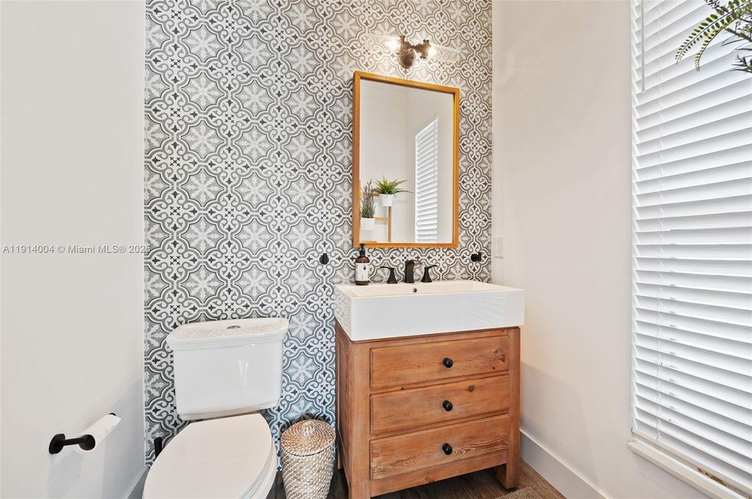 На продажу: $2,200,000 (5 спален, 4 ванн, 3784 Квадратных фут)