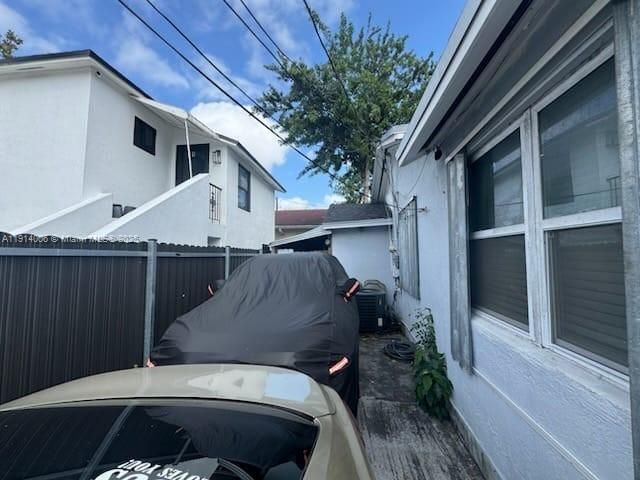 合同活跃: $385,000 (3 贝兹, 2 浴室, 1160 平方英尺)