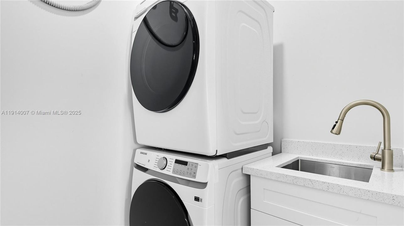 For Sale: $1,229,900 (0 beds, 0 baths, 3166 Square Feet)