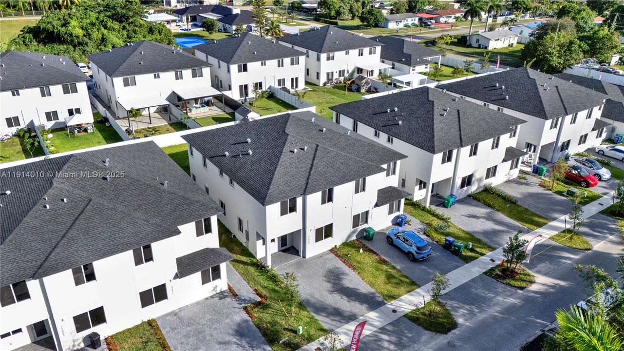 出租: $4,250 (5 贝兹, 4 浴室, 0 平方英尺)