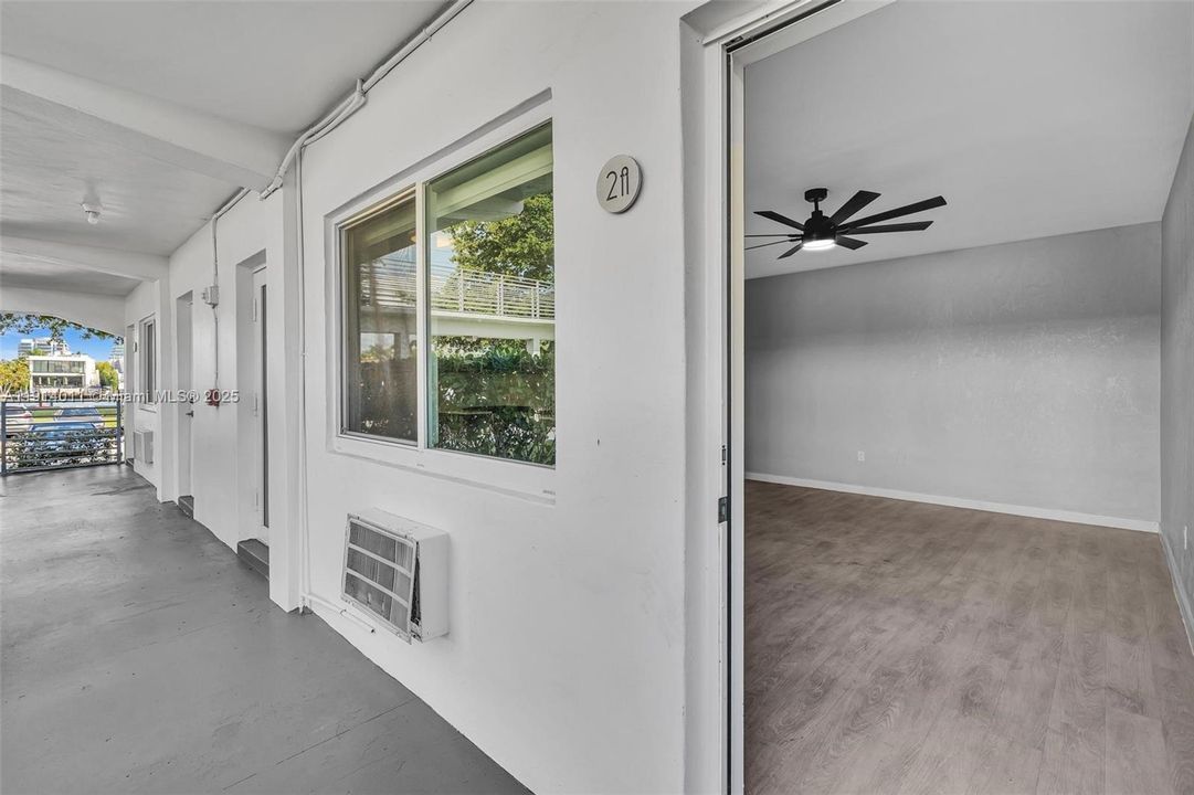 Recently Rented: $1,850 (1 beds, 1 baths, 650 Square Feet)