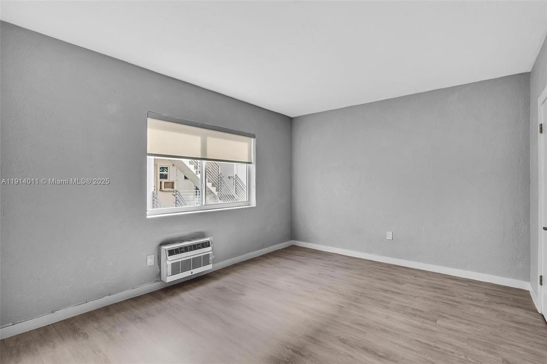 Recently Rented: $1,850 (1 beds, 1 baths, 650 Square Feet)