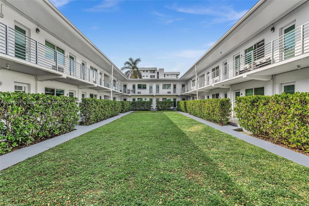Recently Rented: $1,850 (1 beds, 1 baths, 650 Square Feet)