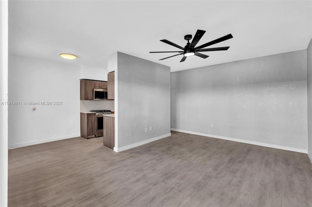 Recently Rented: $1,850 (1 beds, 1 baths, 650 Square Feet)