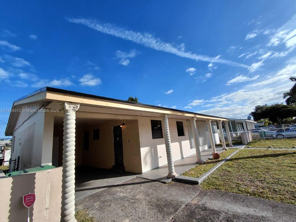 Active With Contract: $475,000 (3 beds, 2 baths, 0 Square Feet)