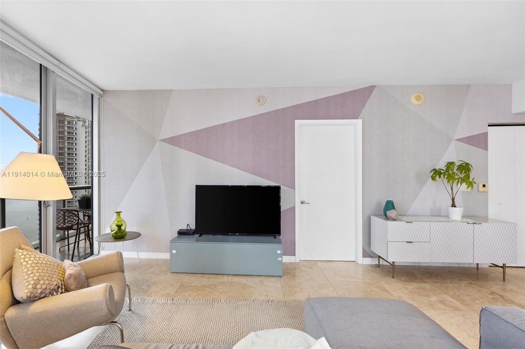 Недавно арендовано: $4,300 (2 спален, 2 ванн, 1327 Квадратных фут)