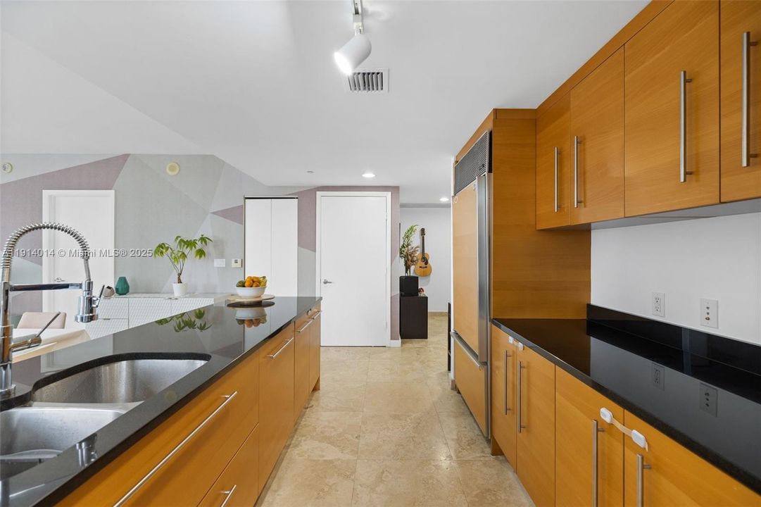 Недавно арендовано: $4,300 (2 спален, 2 ванн, 1327 Квадратных фут)