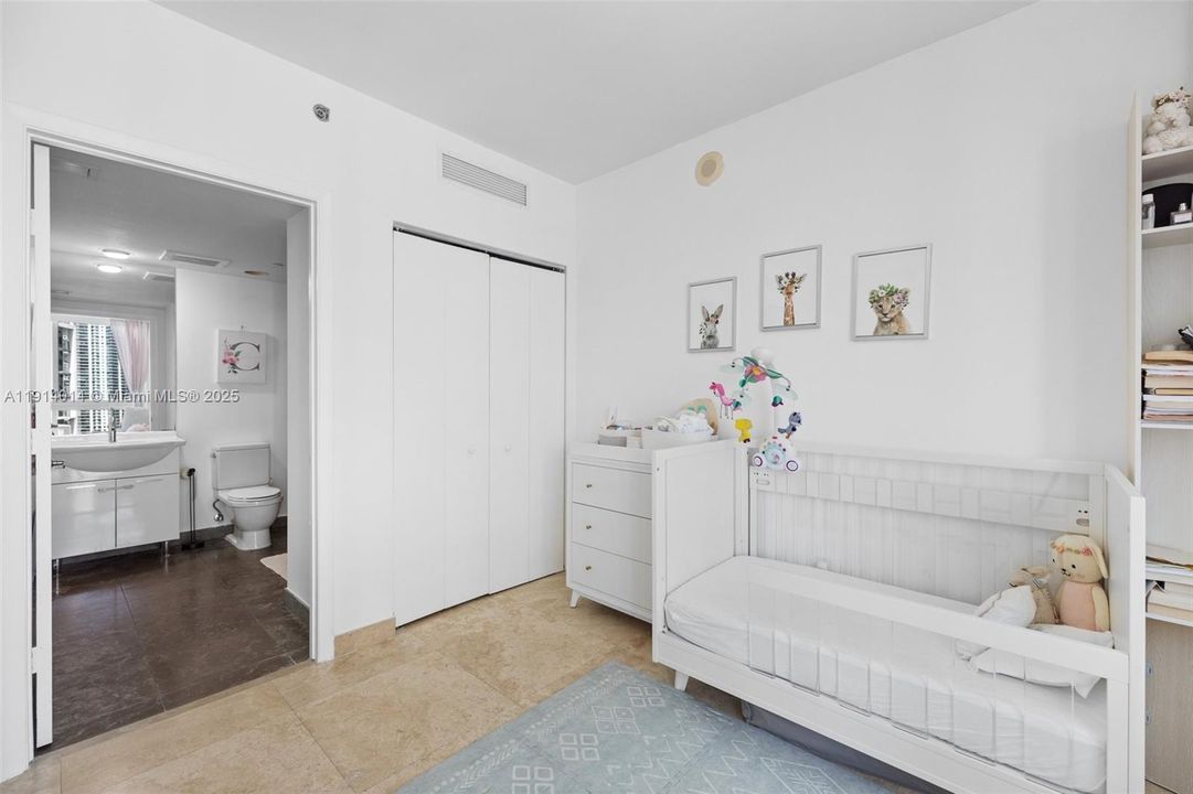 Недавно арендовано: $4,300 (2 спален, 2 ванн, 1327 Квадратных фут)