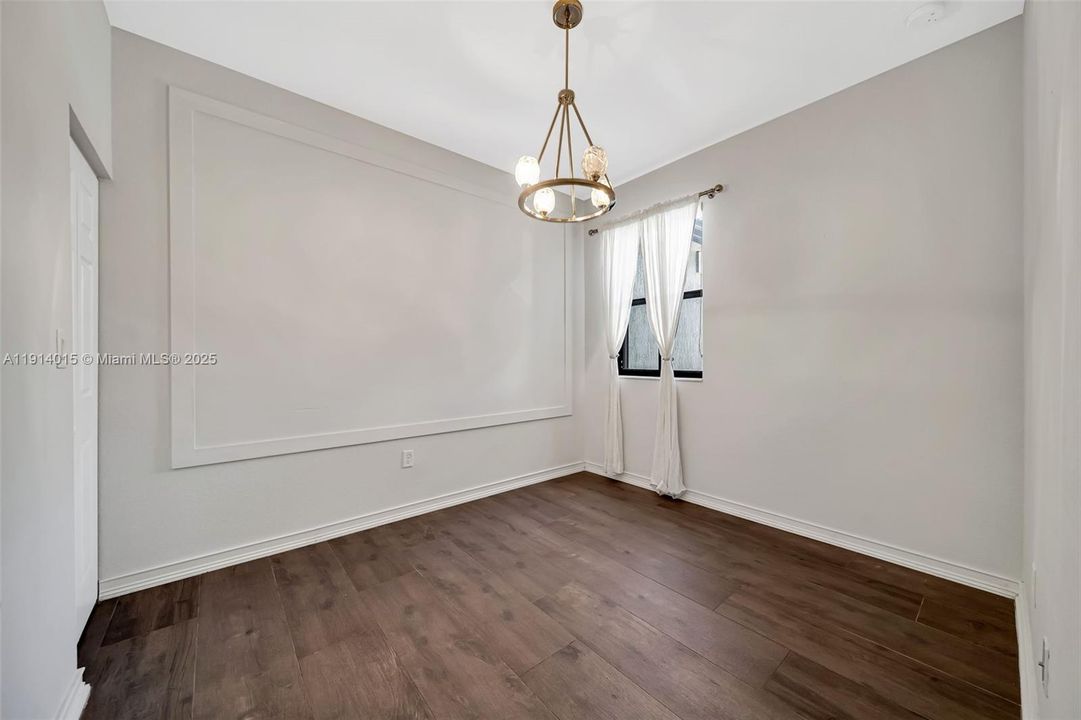 Activo con contrato: $535,000 (3 camas, 2 baños, 1583 Pies cuadrados)