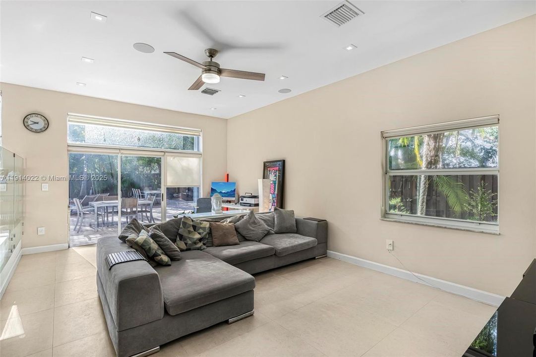 待售: $1,149,000 (4 贝兹, 3 浴室, 2468 平方英尺)