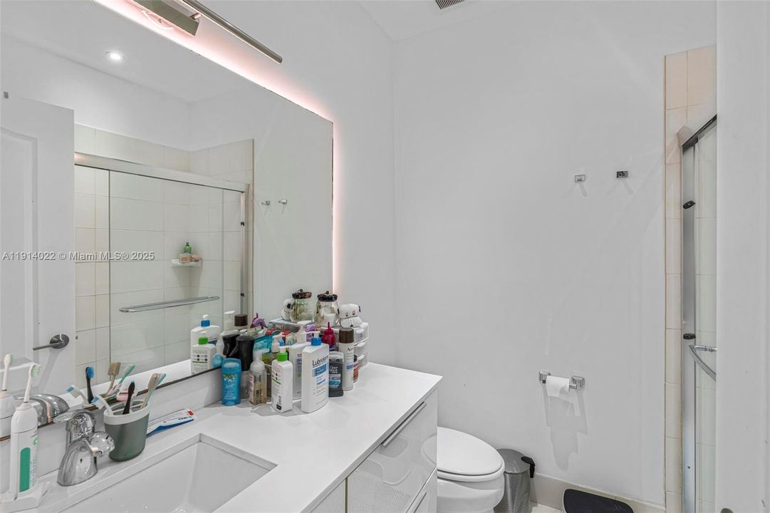 待售: $1,149,000 (4 贝兹, 3 浴室, 2468 平方英尺)