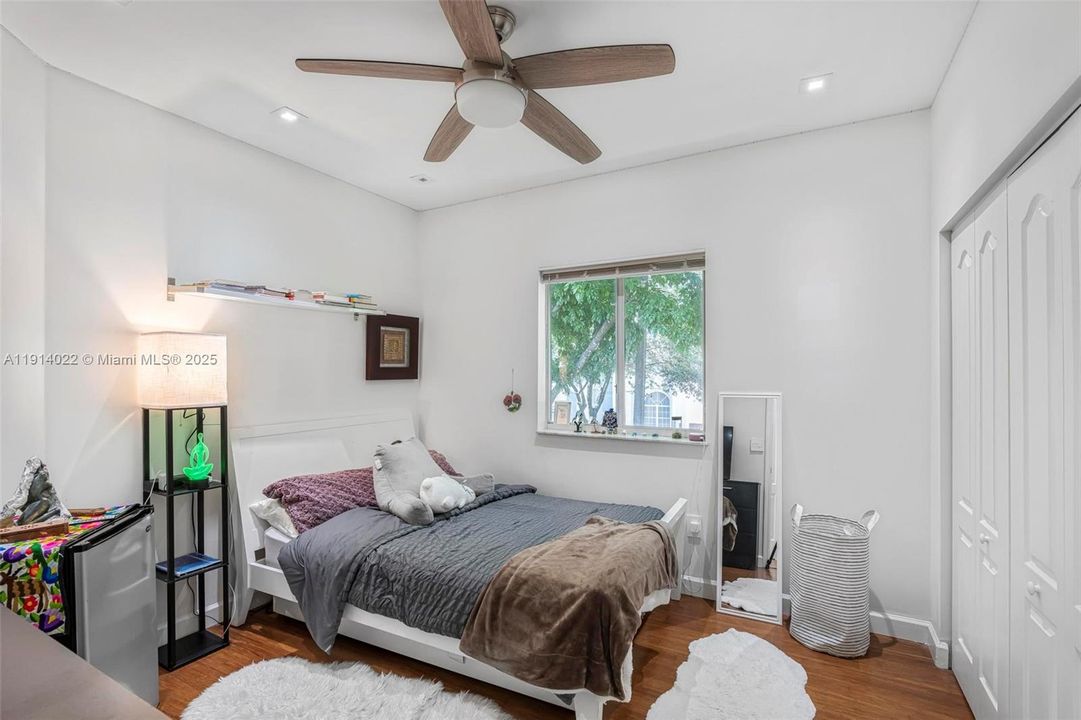 待售: $1,149,000 (4 贝兹, 3 浴室, 2468 平方英尺)