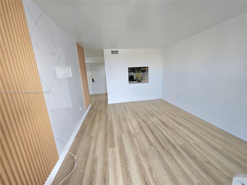 Activo con contrato: $240,000 (2 camas, 1 baños, 767 Pies cuadrados)