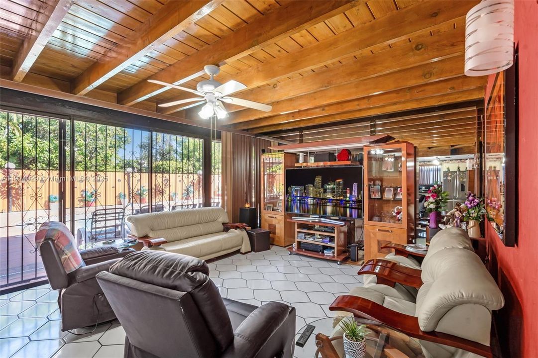 For Sale: $1,349,000 (4 beds, 2 baths, 1863 Square Feet)