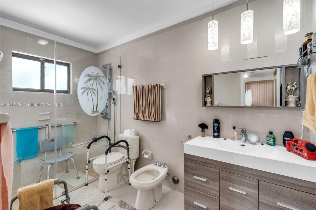 For Sale: $1,349,000 (4 beds, 2 baths, 1863 Square Feet)