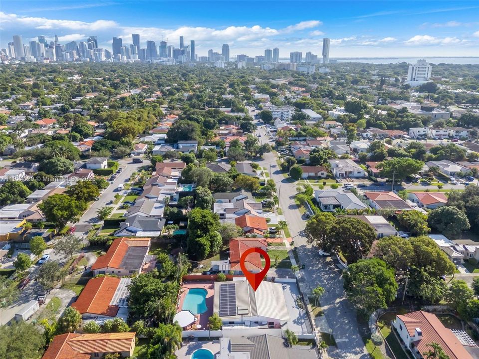 For Sale: $1,349,000 (4 beds, 2 baths, 1863 Square Feet)