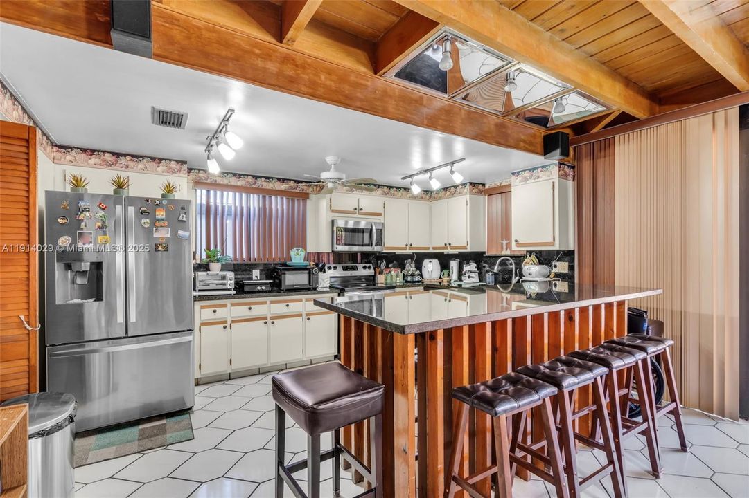 For Sale: $1,349,000 (4 beds, 2 baths, 1863 Square Feet)