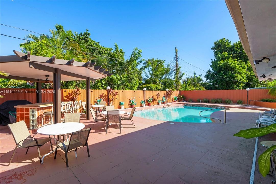 For Sale: $1,349,000 (4 beds, 2 baths, 1863 Square Feet)