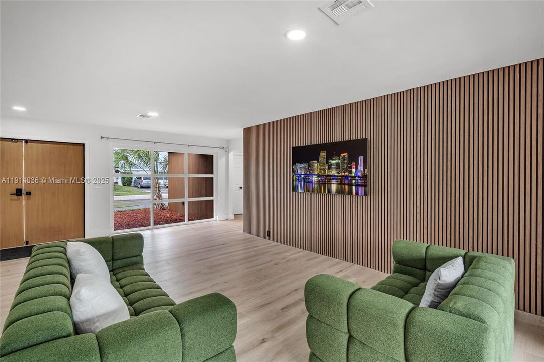 Active With Contract: $849,999 (4 beds, 2 baths, 2272 Square Feet)