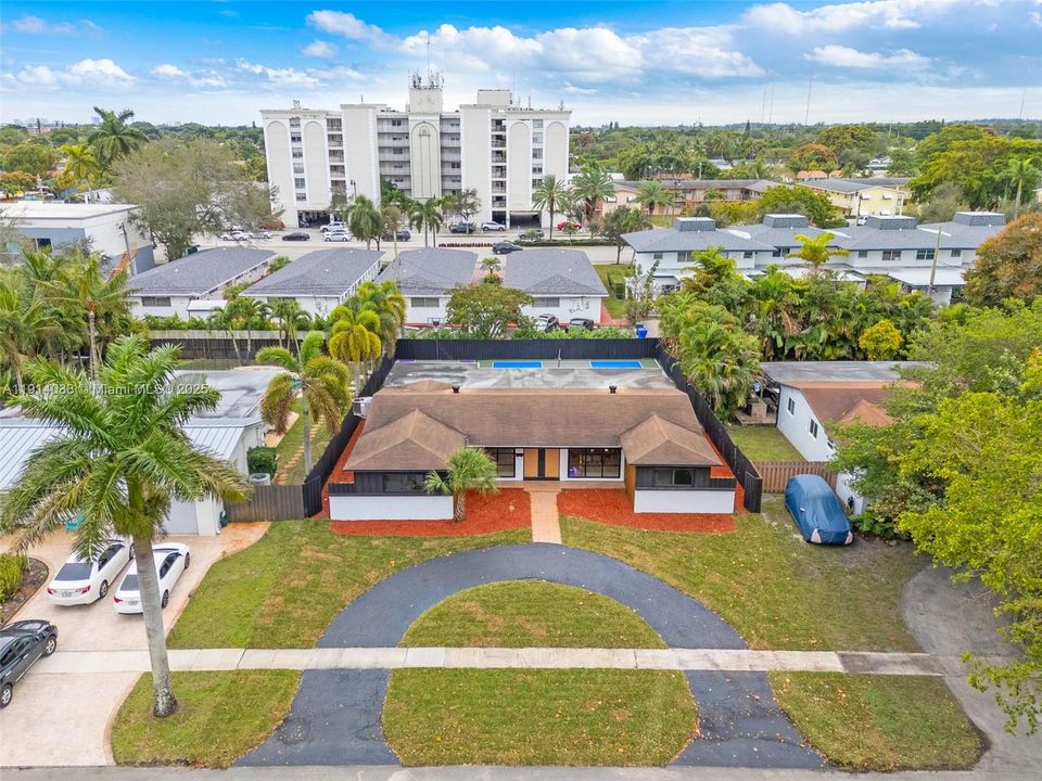 Active With Contract: $849,999 (4 beds, 2 baths, 2272 Square Feet)