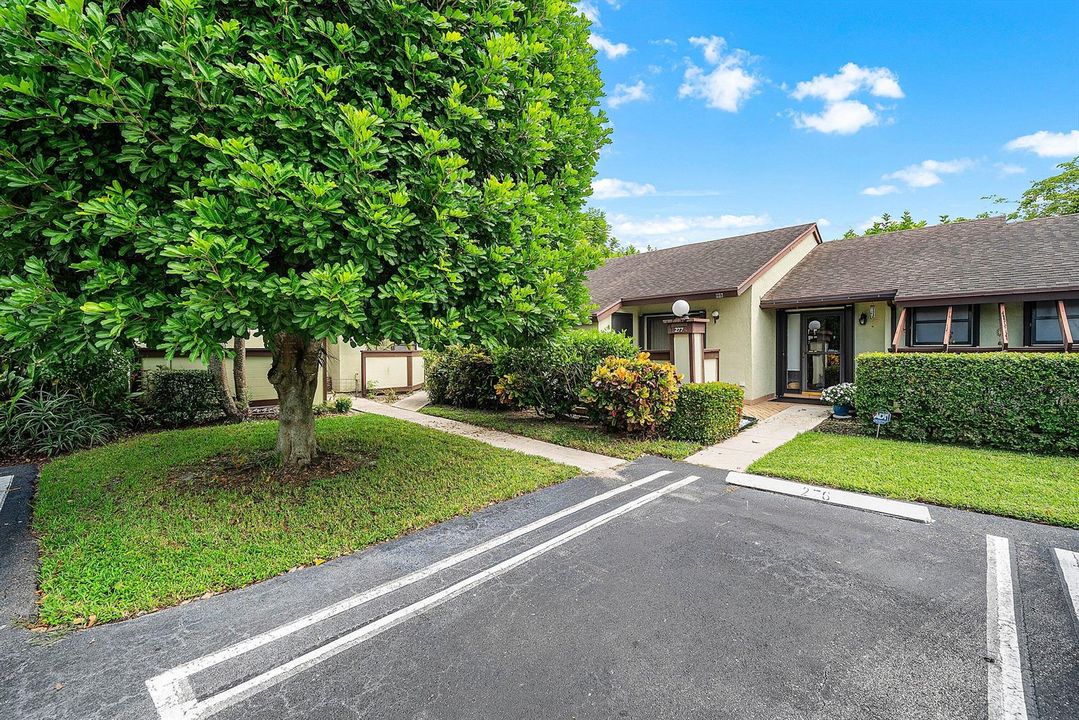 001-276BeaverDamCourt-RoyalPalmBeach-FL-
