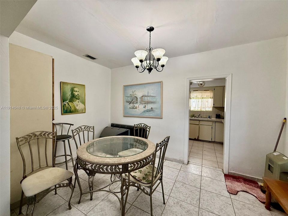 En Venta: $625,000 (0 camas, 0 baños, 1966 Pies cuadrados)