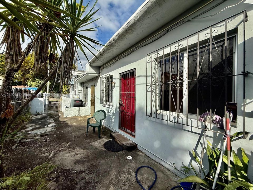 En Venta: $625,000 (0 camas, 0 baños, 1966 Pies cuadrados)