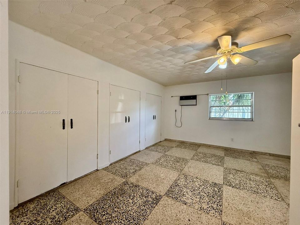 En Venta: $625,000 (0 camas, 0 baños, 1966 Pies cuadrados)