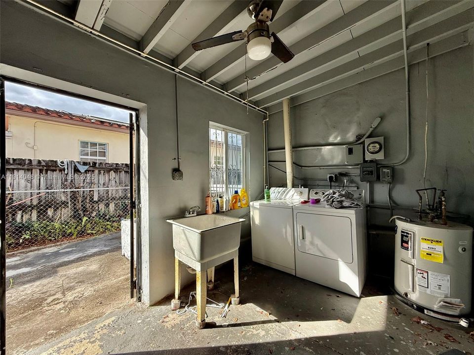 En Venta: $625,000 (0 camas, 0 baños, 1966 Pies cuadrados)