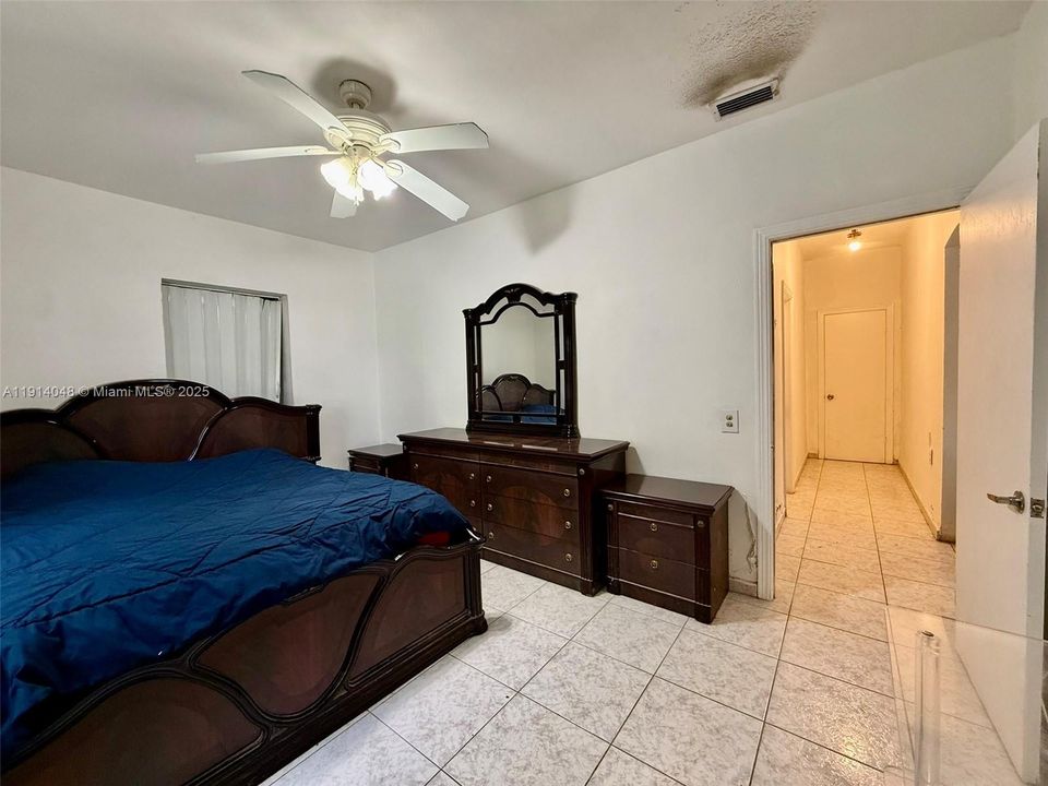 En Venta: $625,000 (0 camas, 0 baños, 1966 Pies cuadrados)