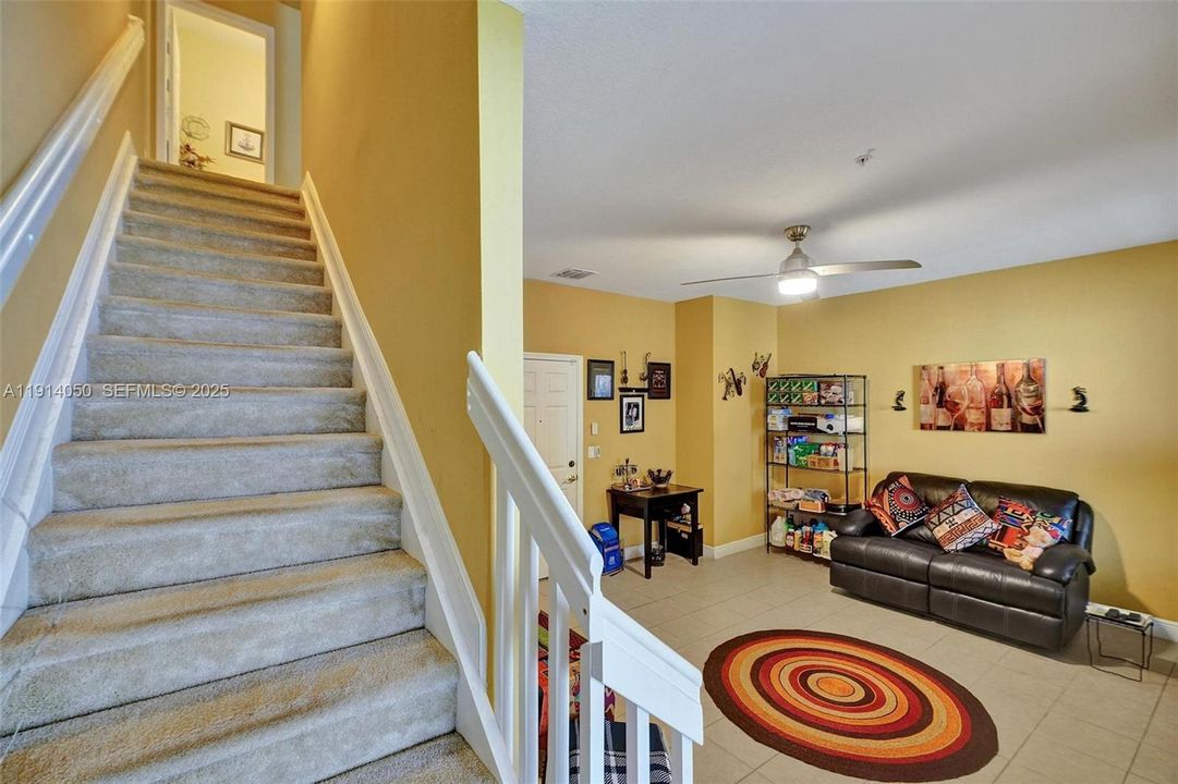 待售: $534,999 (2 贝兹, 2 浴室, 1760 平方英尺)