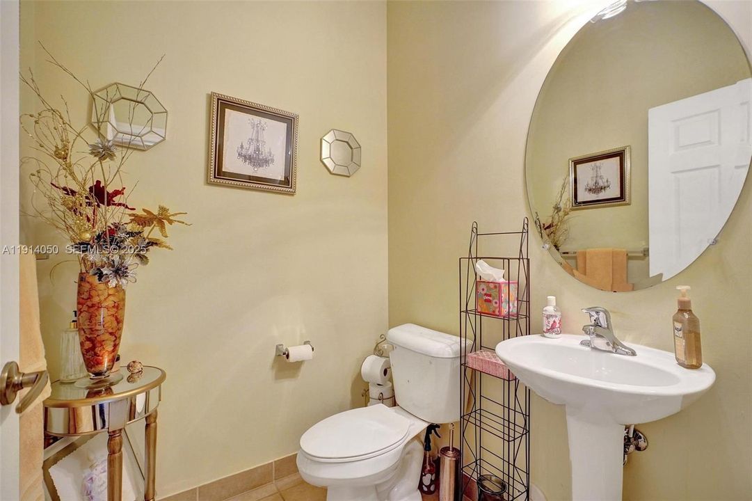 待售: $534,999 (2 贝兹, 2 浴室, 1760 平方英尺)