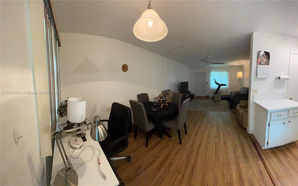 En Venta: $198,000 (2 camas, 1 baños, 811 Pies cuadrados)