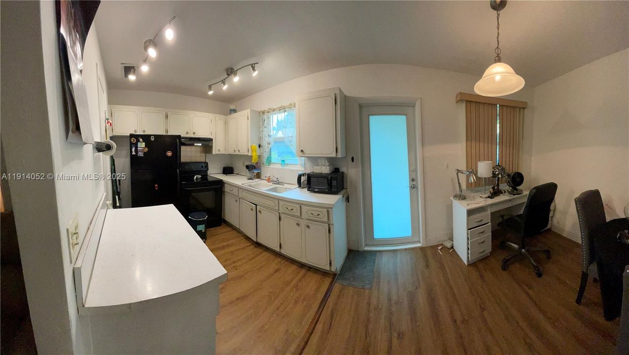 En Venta: $198,000 (2 camas, 1 baños, 811 Pies cuadrados)