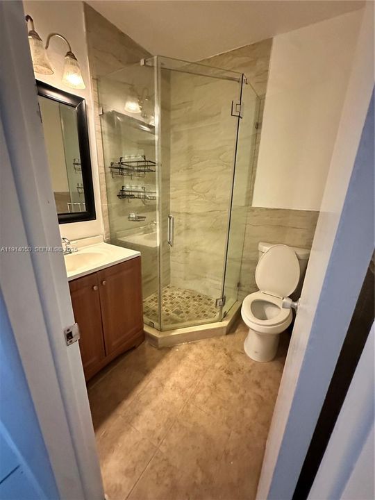 For Rent: $1,500 (2 beds, 2 baths, 950 Square Feet)