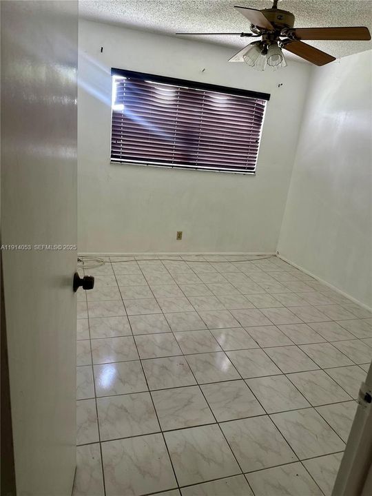 For Rent: $1,500 (2 beds, 2 baths, 950 Square Feet)