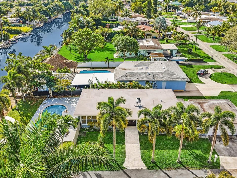 For Rent: $6,300 (4 beds, 2 baths, 2135 Square Feet)