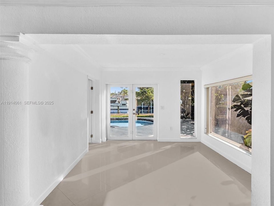 For Rent: $6,300 (4 beds, 2 baths, 2135 Square Feet)