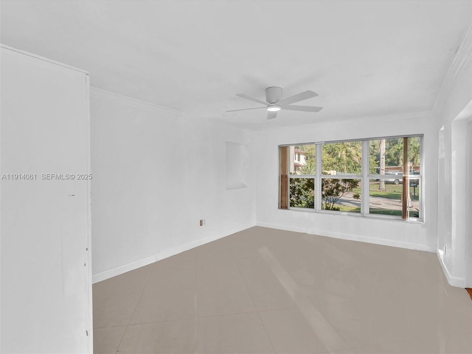 For Rent: $6,300 (4 beds, 2 baths, 2135 Square Feet)