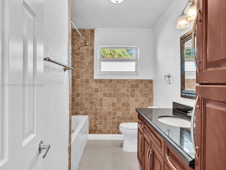 For Rent: $6,300 (4 beds, 2 baths, 2135 Square Feet)