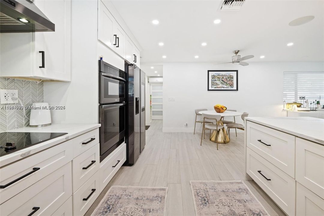 For Sale: $1,275,000 (5 beds, 3 baths, 1895 Square Feet)