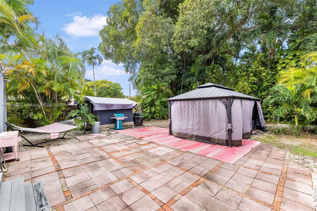 合同活跃: $749,000 (2 贝兹, 1 浴室, 0 平方英尺)