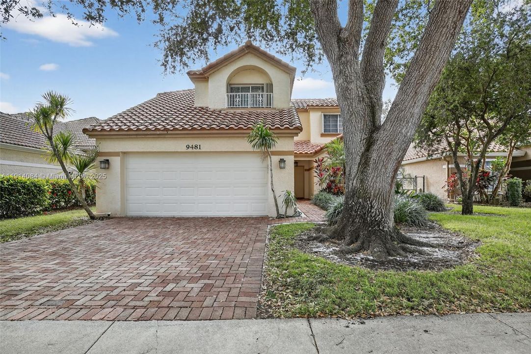 For Rent: $4,800 (3 beds, 2 baths, 1943 Square Feet)