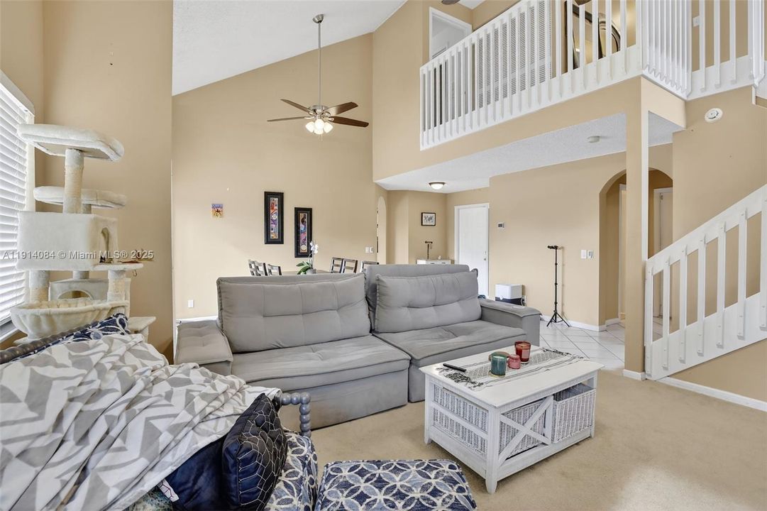 For Rent: $4,800 (3 beds, 2 baths, 1943 Square Feet)