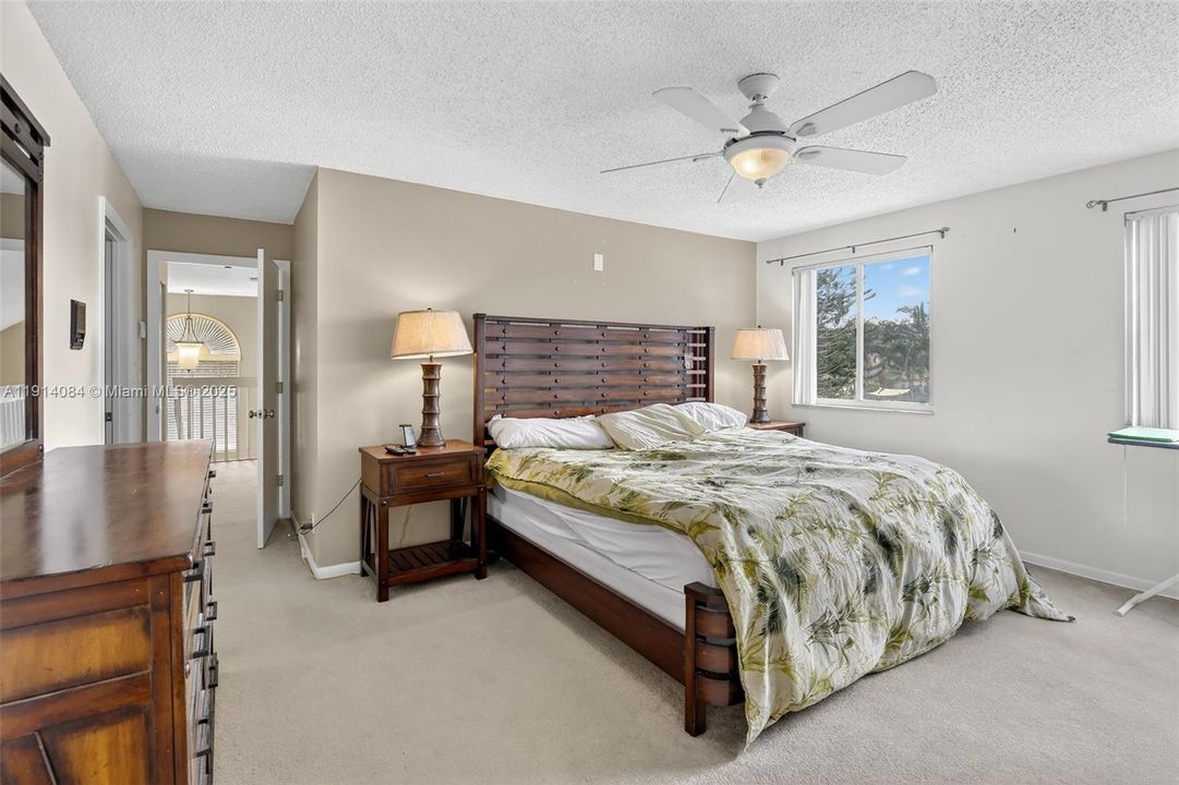 For Rent: $4,800 (3 beds, 2 baths, 1943 Square Feet)