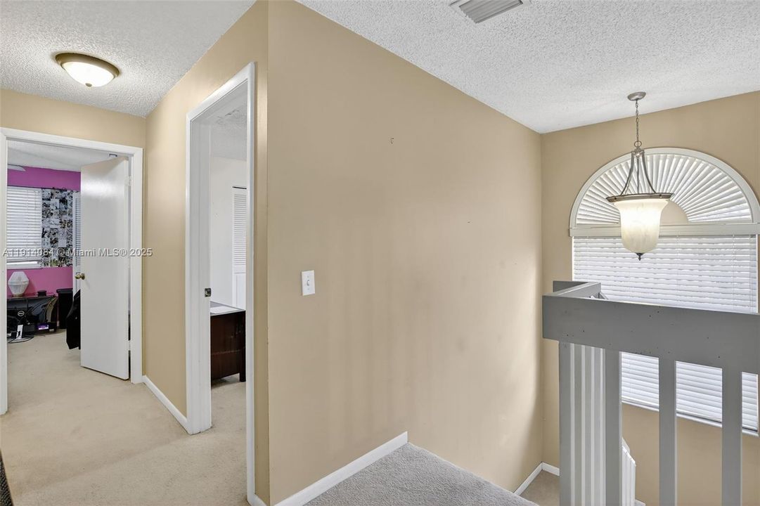 For Rent: $4,800 (3 beds, 2 baths, 1943 Square Feet)