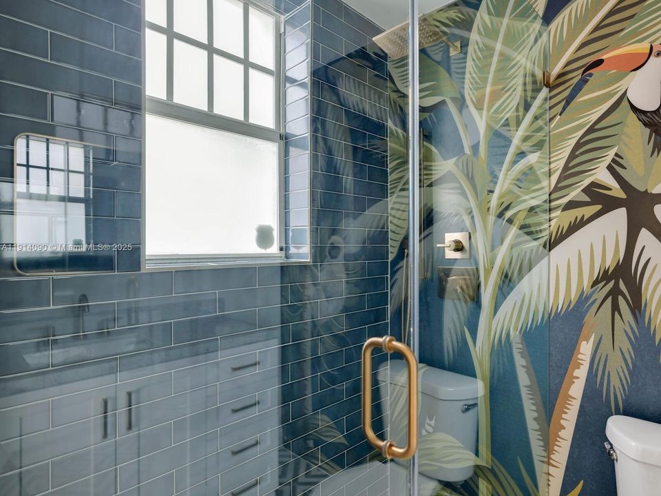 Под контрактом: $3,250 (2 спален, 2 ванн, 931 Квадратных фут)