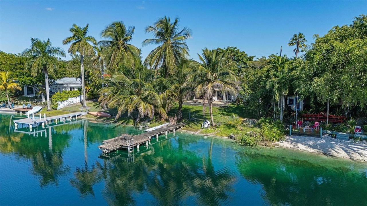 For Sale: $1,275,000 (0.24 acres)