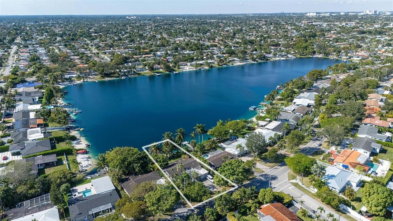 For Sale: $1,275,000 (0.24 acres)